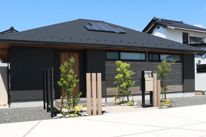 江津市 外構施工 門まわりと玄関アプローチの外構事例