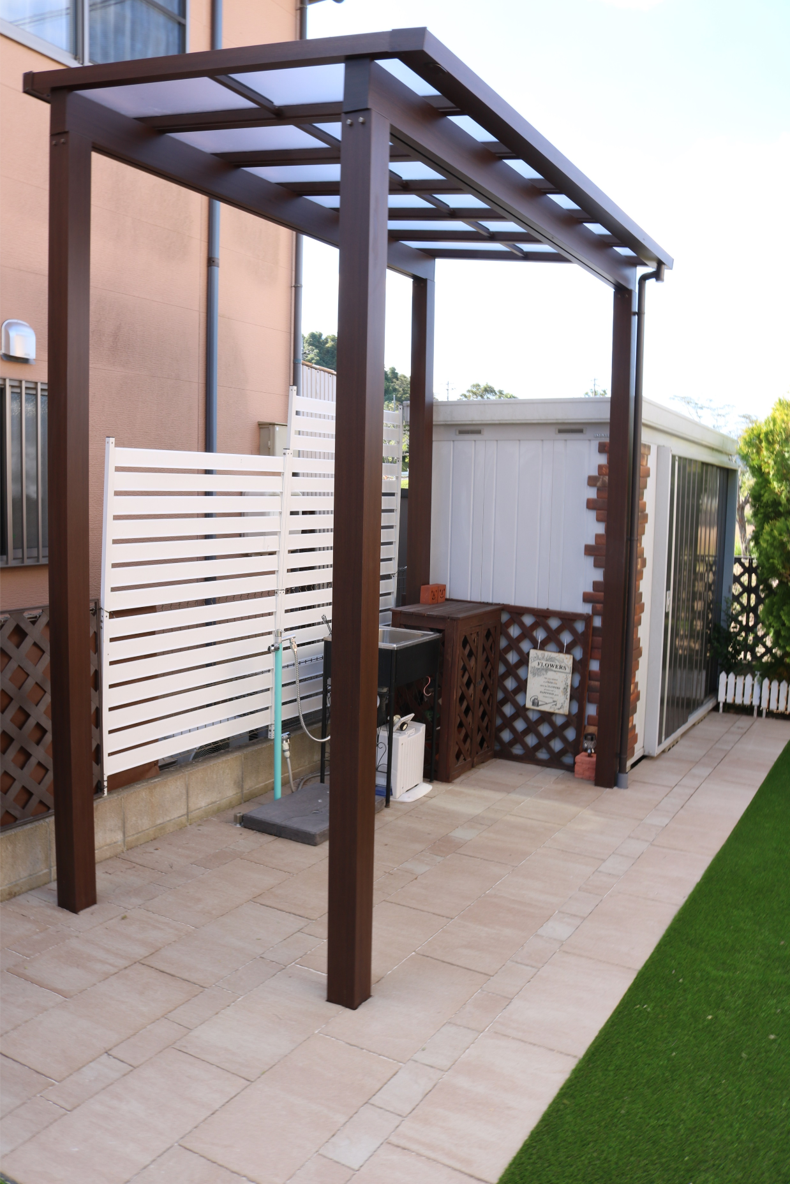 江津市の住宅で子どもが安心して遊べる人工芝の庭施工例