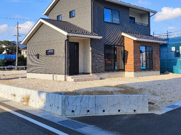 江津市で施工した目隠しフェンス事例