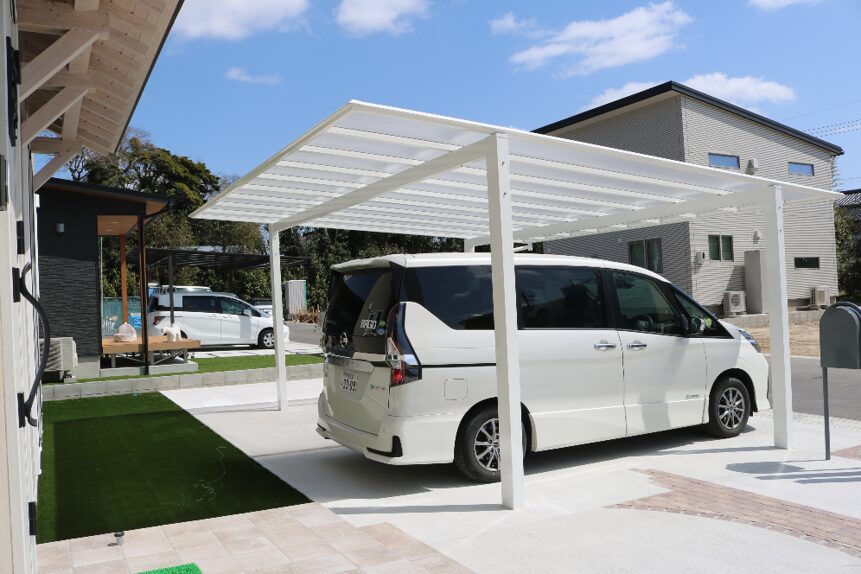 江津市 外構工事 デザインブロックで区切られた駐車スペース