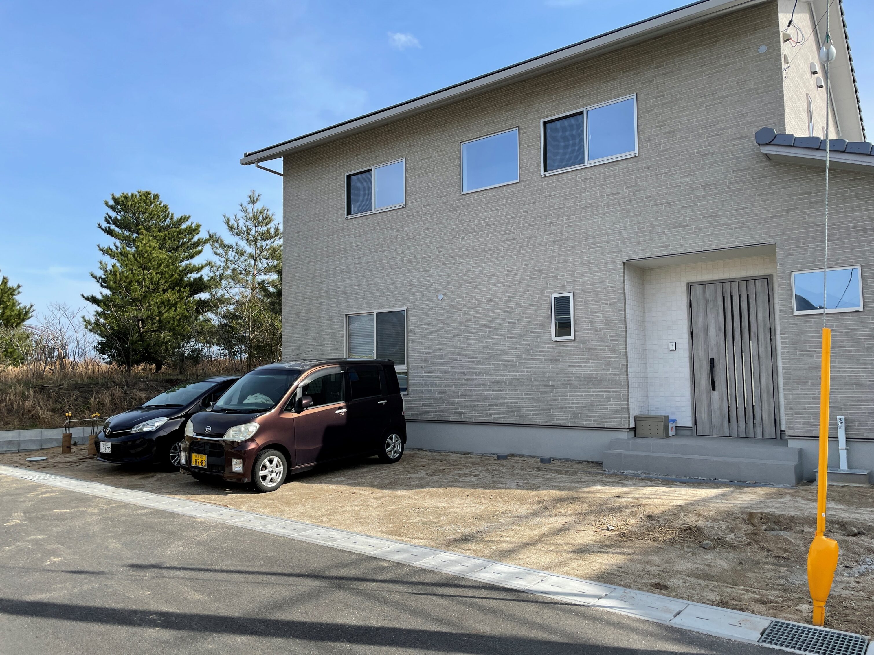 江津市 外構リフォーム 駐車場拡張後の全景