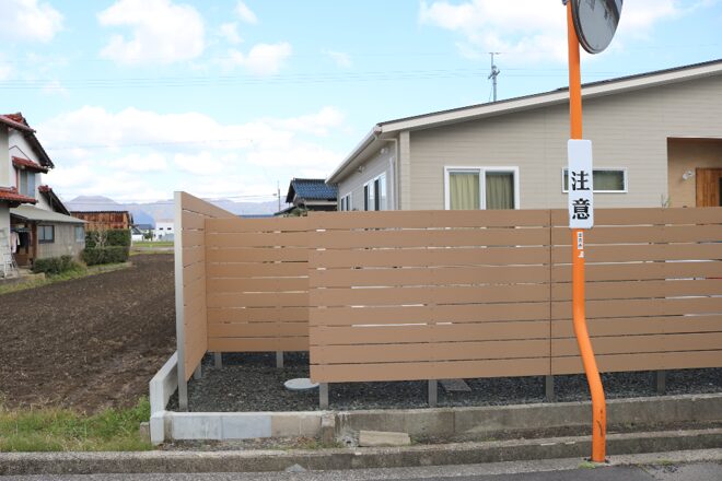 江津市 外構リフォーム 玄関前アプローチとフェンス施工事例