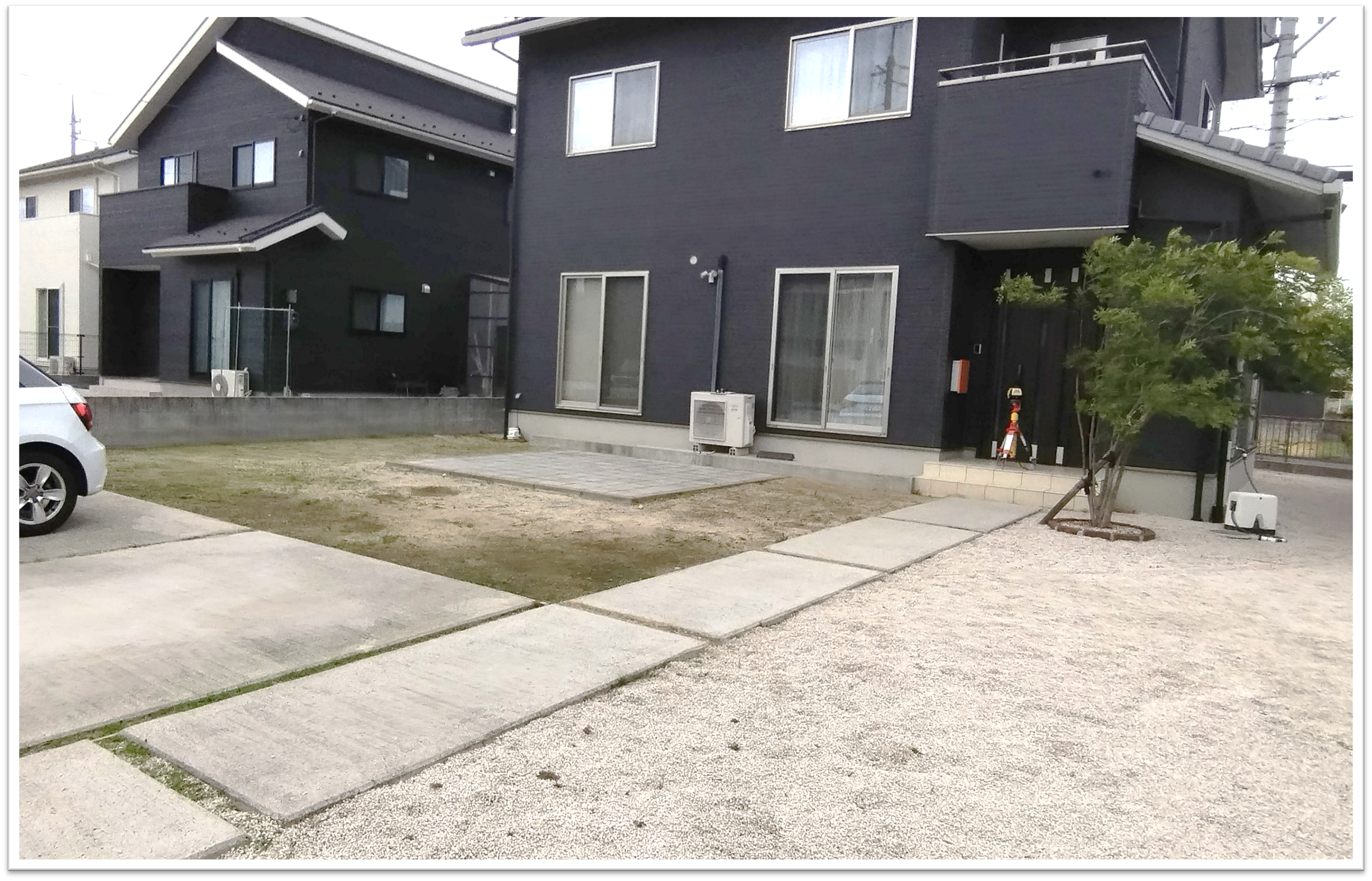 江津市 外構リフォーム前の駐車場全景